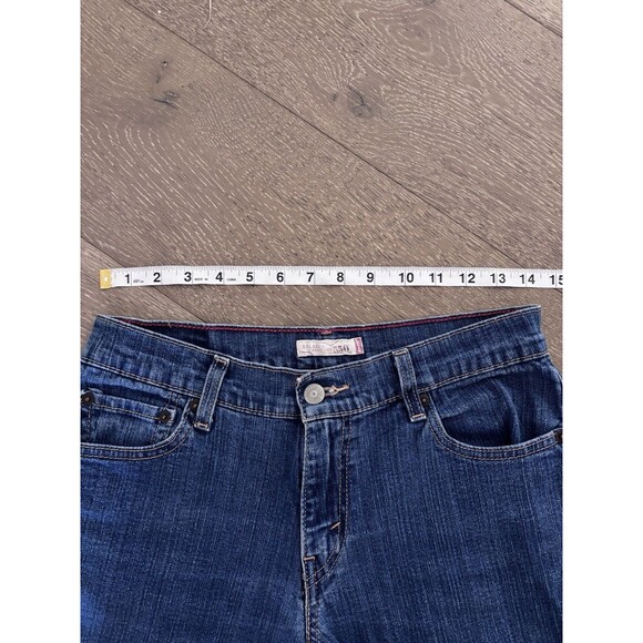 Women’s Levi’s Cut Off Shorts Denim Jean Medium Wash Size 6 - Picture 7 of 8